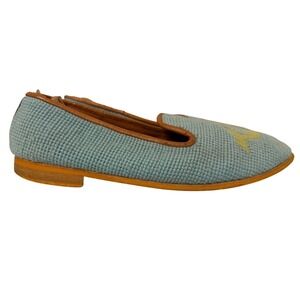 The Larkspur Collection Whale Needlepoint Loafer Shoes Womens 8 Blue Slip On